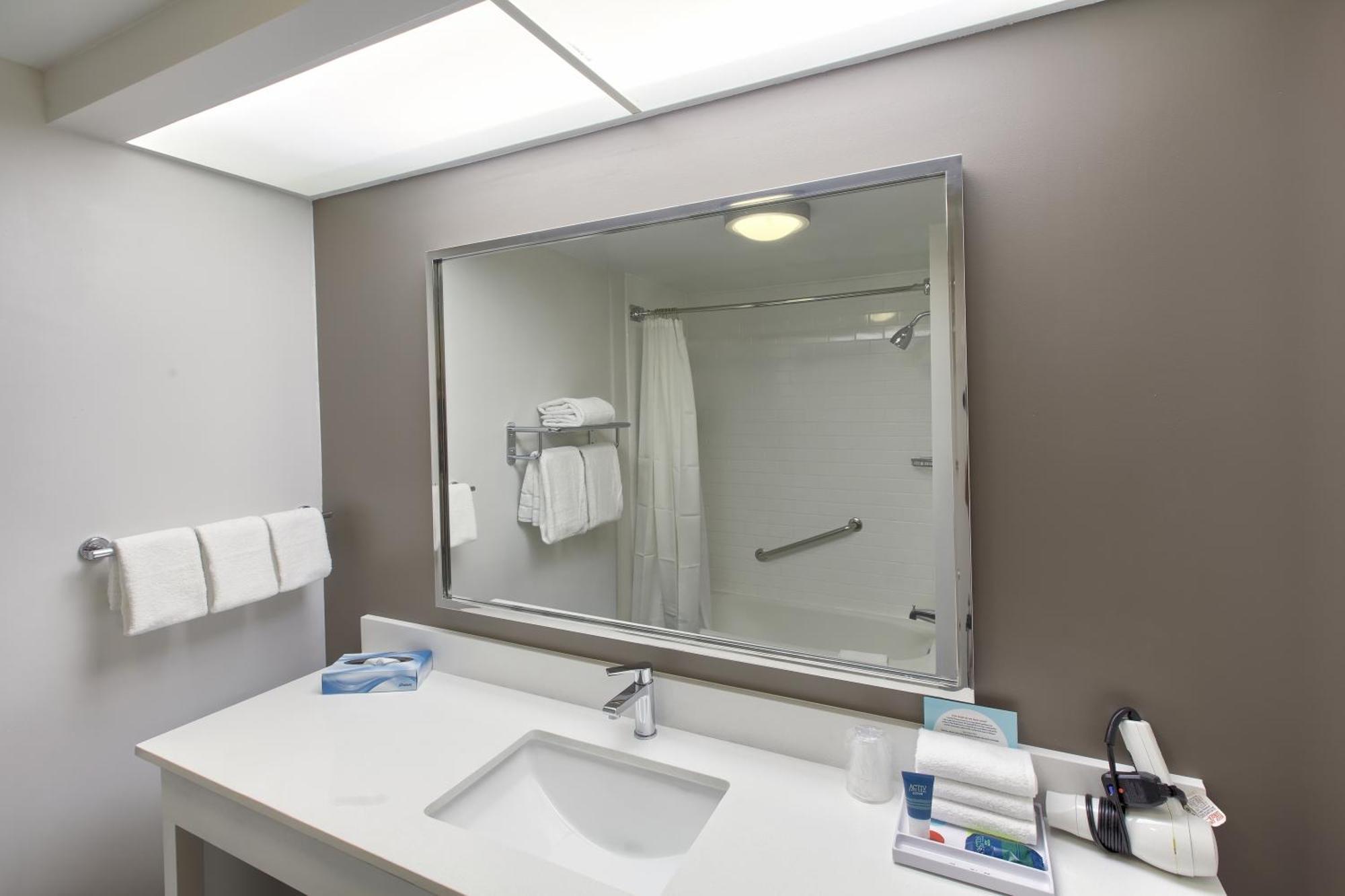 Four Points By Sheraton Charlotte/Pineville Bagian luar foto